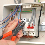 Как защитить домашнюю электропроводку?